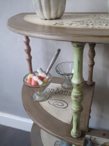Shabby Sweets Boutique Etagere
